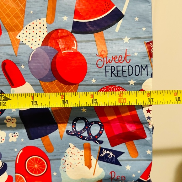 LIKE NEW Patriotic 4th of July Ice Cream and Fruit Red White and Blue Tote Bag - Picture 7 of 8